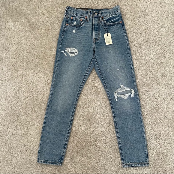 Levi’s 501 Skinny Distressed Light Wash Jeans - Picture 5 of 8